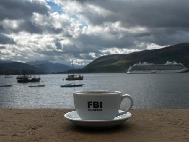 The Ferry Boat Inn Ullapool Exteriér fotografie